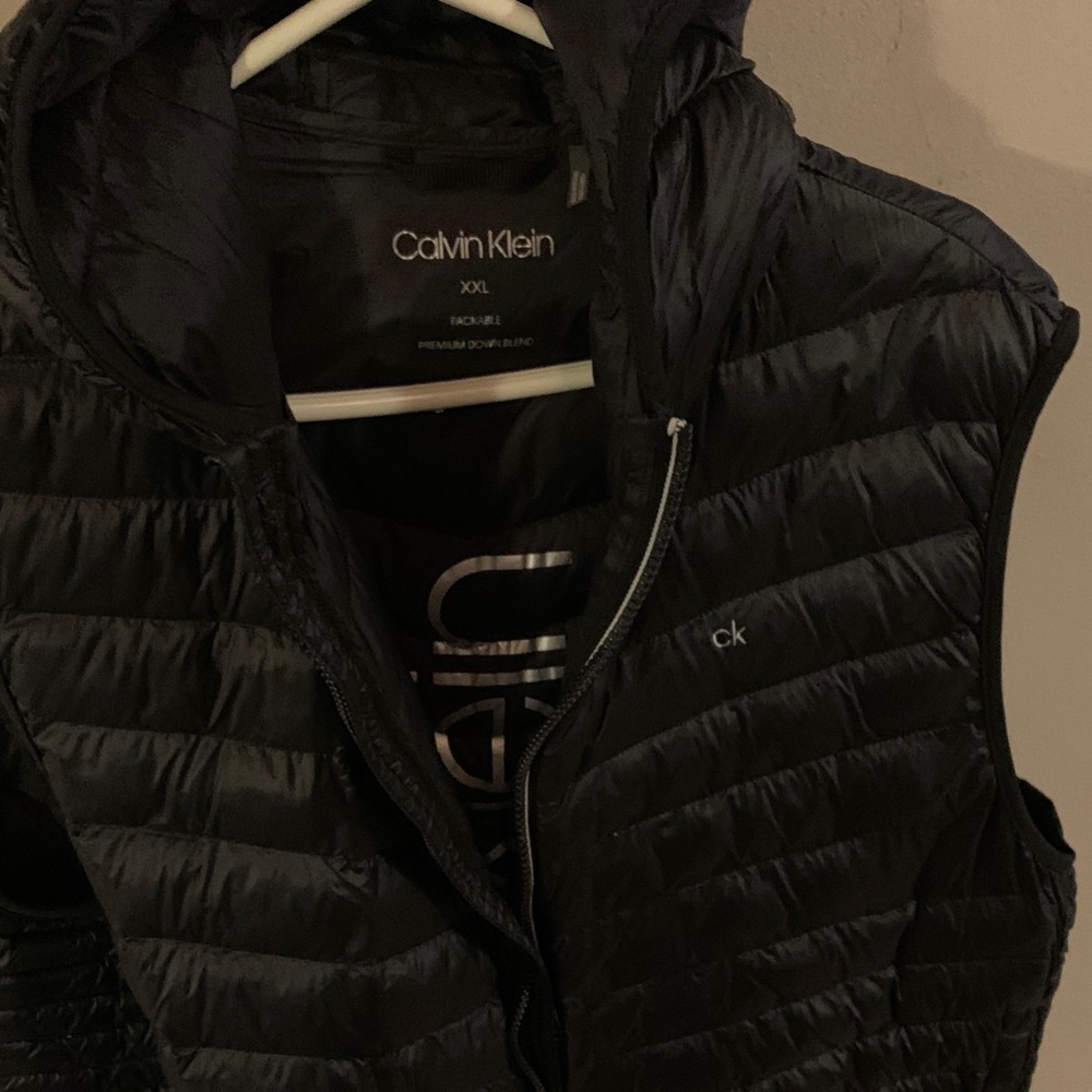 Too big! Worn only once!